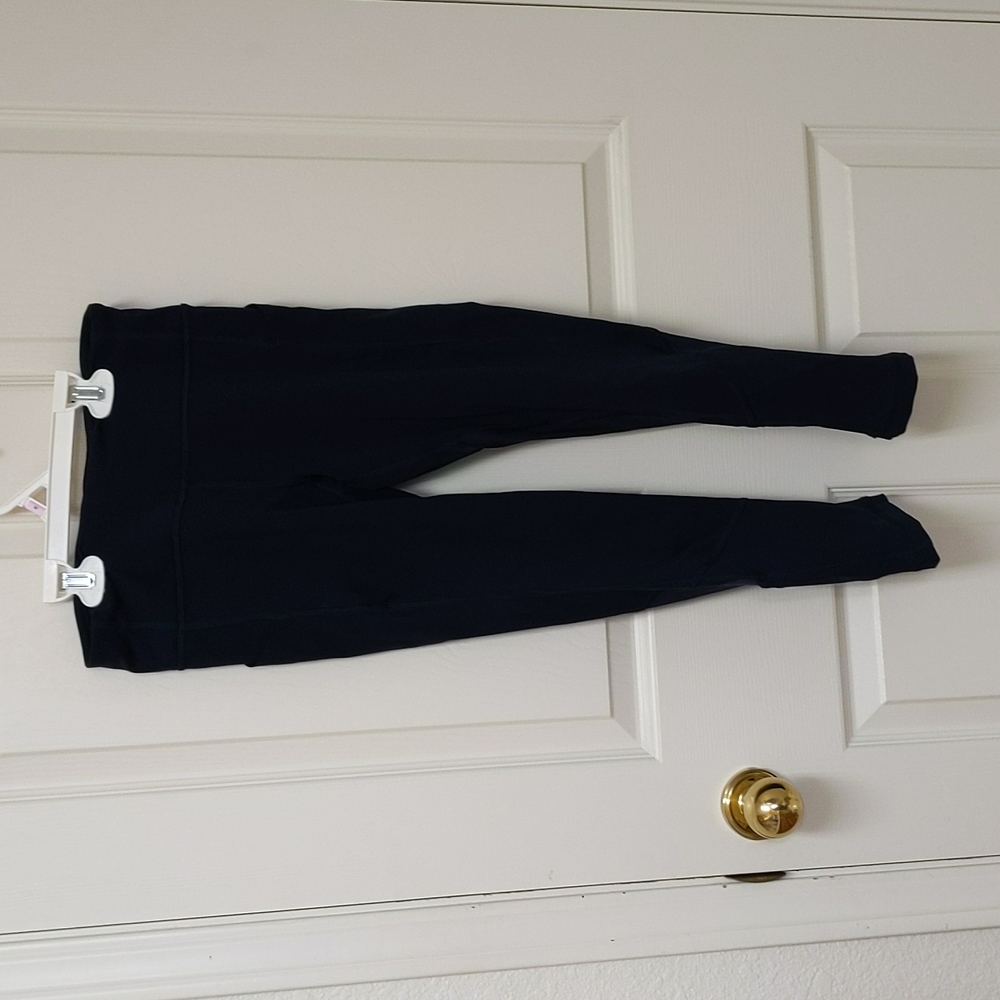 Navy Blue Cropped Lululemon Leggings